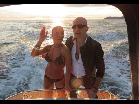 SANDRA AFRIKA ft. COSTI | Devojka tvog druga